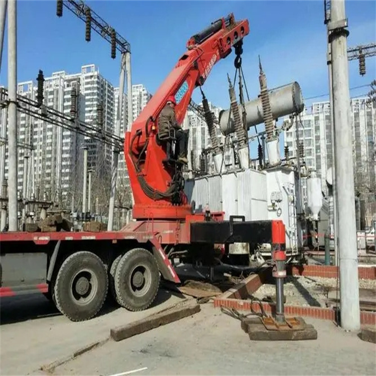 云岩就近吊车出租|工地厂房吊装设备租赁|24小时高效响应