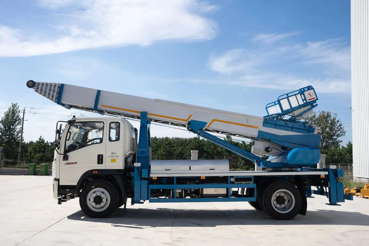 云岩云梯上料车租赁费用