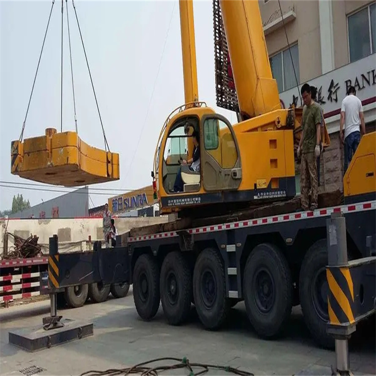 云岩当地吊车出租|机器吊装|75吨|工厂搬迁服务